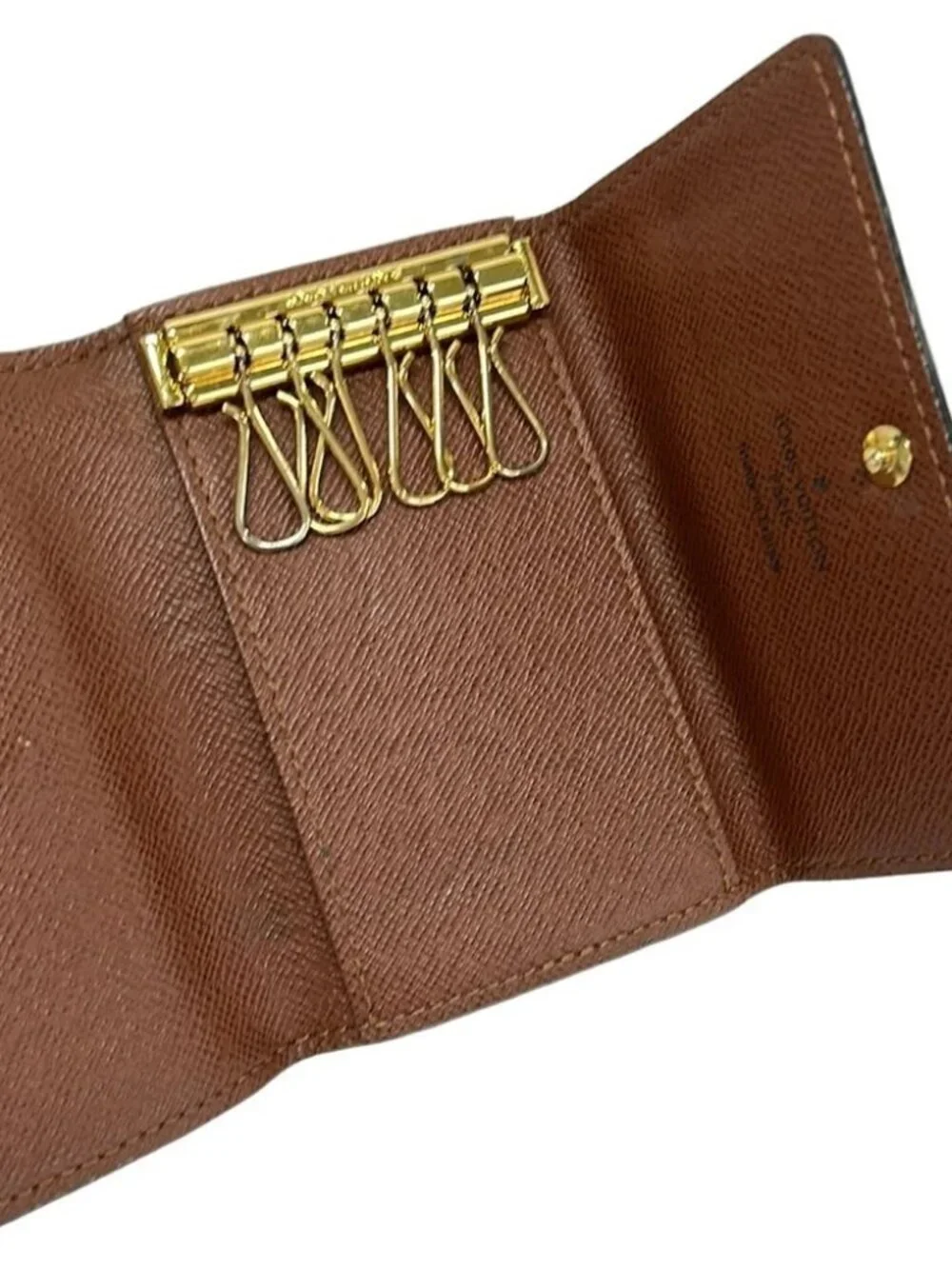 Louis Vuitton accessories	none note	